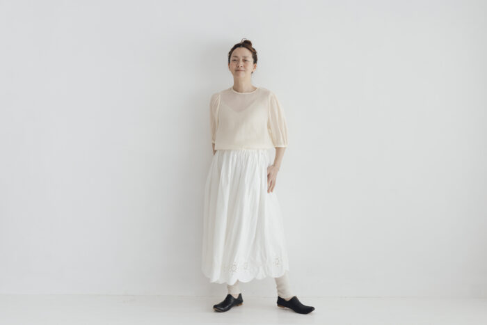 予約 G1081 GATHER SLEEVE MODERNIST BLOUSE milk 7月初〜7月中 5
