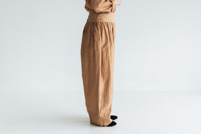 BN5002 Khadi Silk  Wide Belt Tuck Pants C.Brown 2