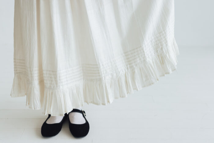 BN2302 Gather Tuck Skirt  B.White 5