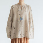 BN2589 Embroidery Wide Pullover beige