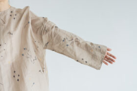 BN2589 Embroidery Wide Pullover beige 4