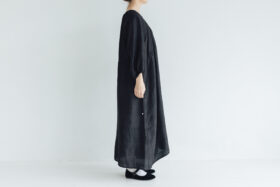 BN2005 Back Button Dress black 2