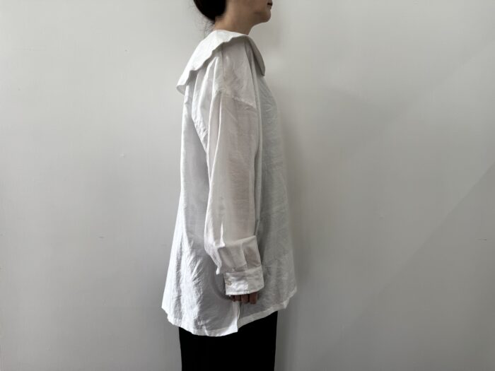 BN2552 Round Collor Over Blouse   B.White 2