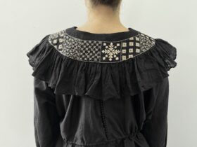 BN2588 Embroidery Ruffle Collor black 3