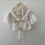 BN2588 Embroidery Ruffle Collor off white