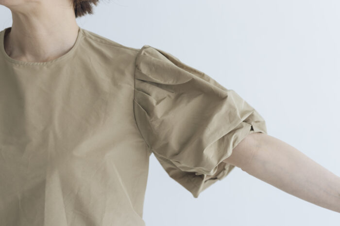 TAFFETA BALLOON SLEEVE BLOUSE beige 4