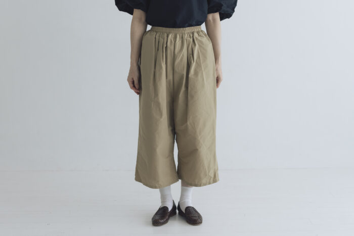 TAFFETA GUM PANTS beige 1
