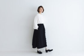 予約 R305 JOU JOU APRON SKIRT black  9月中〜9月末 6