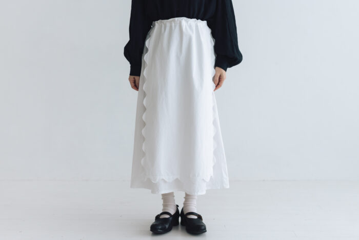 予約 R305 JOU JOU APRON SKIRT white  9月中〜9月末 1