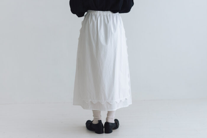 予約 R305 JOU JOU APRON SKIRT white  9月中〜9月末 3