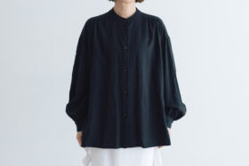 予約 R321 CAMILLE BAND COLLER SHIRT black  10月末〜11月初 1