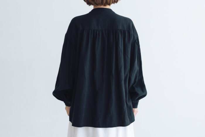 予約 R321 CAMILLE BAND COLLER SHIRT black  10月末〜11月初 3