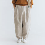 予約 R325 CORDUROY TAPERED PANTS pearl gray 10月末〜11月初