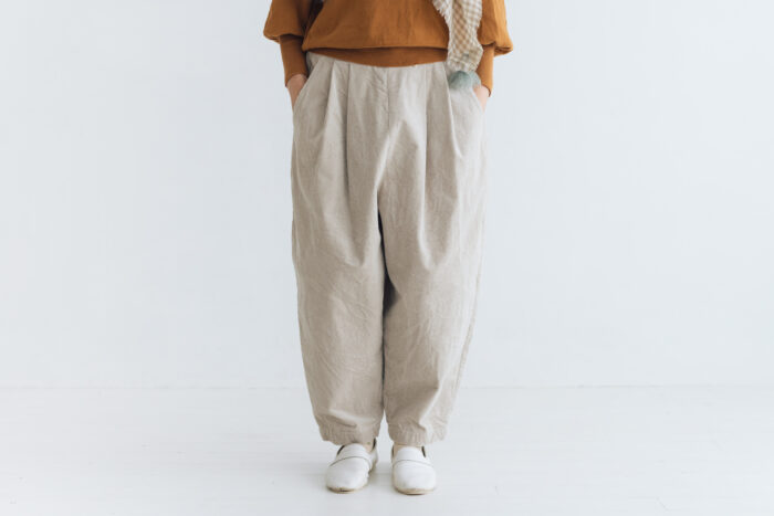 予約 R325 CORDUROY TAPERED PANTS pearl gray 10月末〜11月初 1