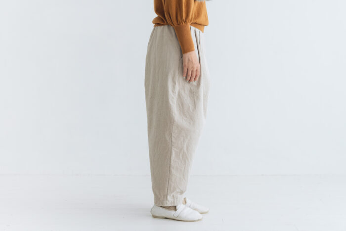 予約 R325 CORDUROY TAPERED PANTS pearl gray 10月末〜11月初 2