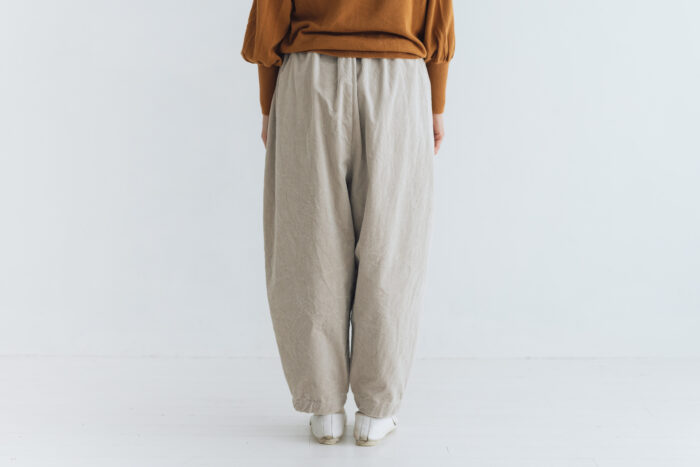 予約 R325 CORDUROY TAPERED PANTS pearl gray 10月末〜11月初 3