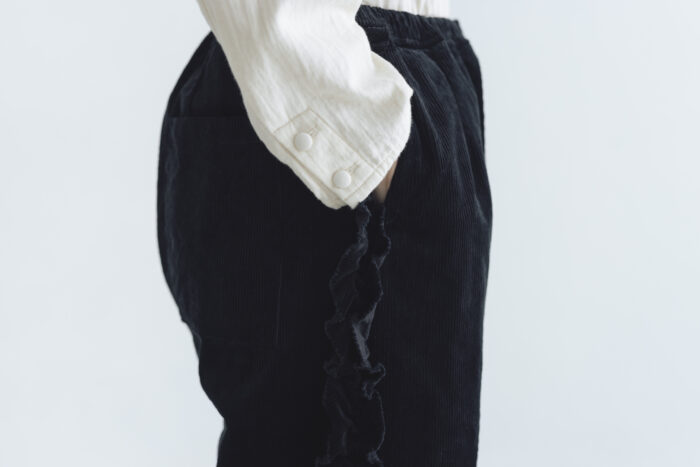 予約 G1128 CORDUROY VIVIENNE PANTS black  10月中〜10月末 4