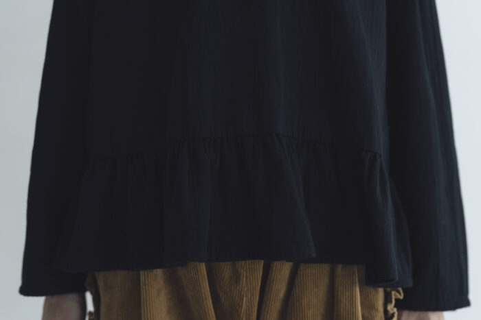 予約 R317 LAMPSHADE BLOUSE noir  10月中〜10月末 5