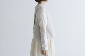 予約 G1125 BACK CROSS FILLING VEST  kinari  10月中〜10月末 2