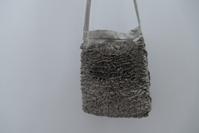 No.7993 H.C.C FRILL SHOULDER BAG gray 2-4月 4