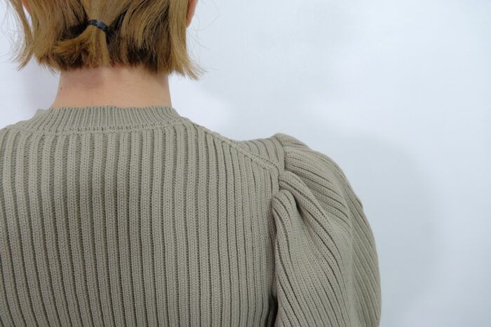No.7994  LILIAN YARN PUFF SLEEVE CARDIGAN beige  2-4月 5