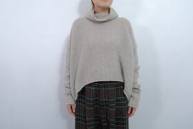 No.7829  CASHMERE MERINO HIGH NECK SWEATER  11-1月 1