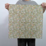 No.7881  WILD BERRY FIELD LAWN BANDANA 2-4月