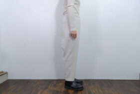 No.7935  MATELASSE SARROUEL TAPERED GUM PANTS 2-4月 2