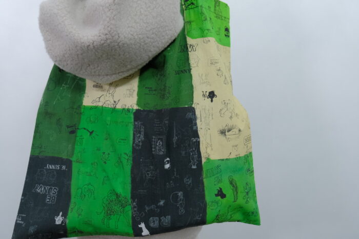 No.7965 MOSAIC GRAFFITI TOTE BAG green 2-4月 3