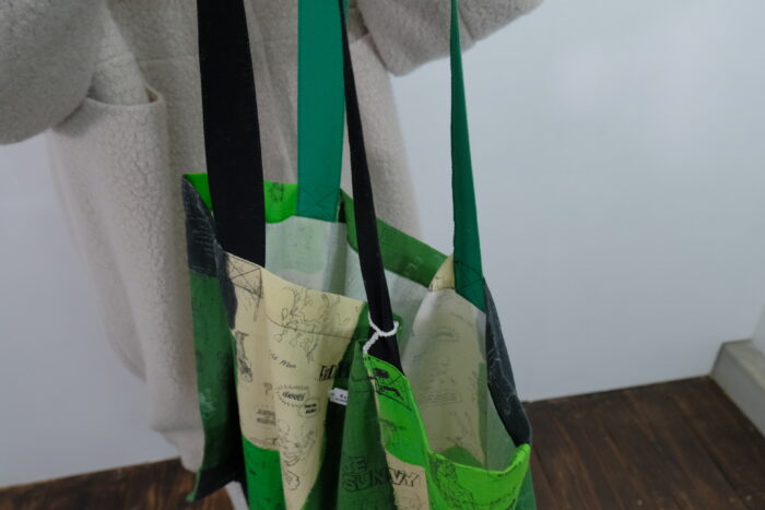 No.7965 MOSAIC GRAFFITI TOTE BAG green 2-4月 4