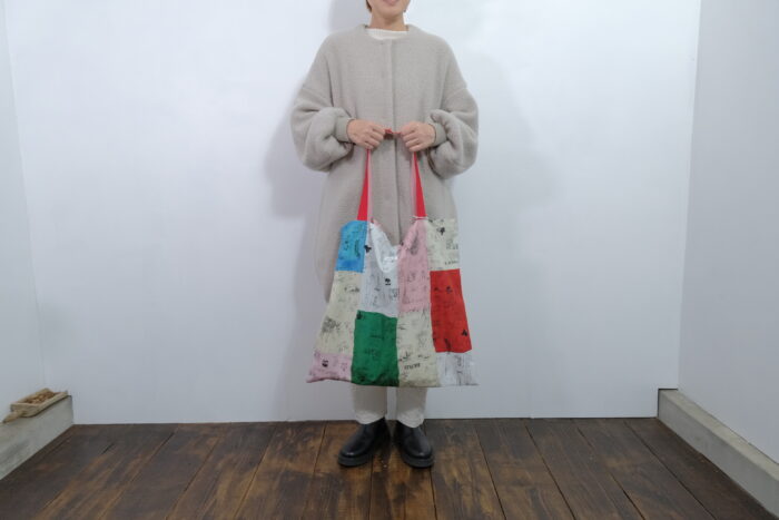 No.7965 MOSAIC GRAFFITI TOTE BAG Multi 2-4月 2