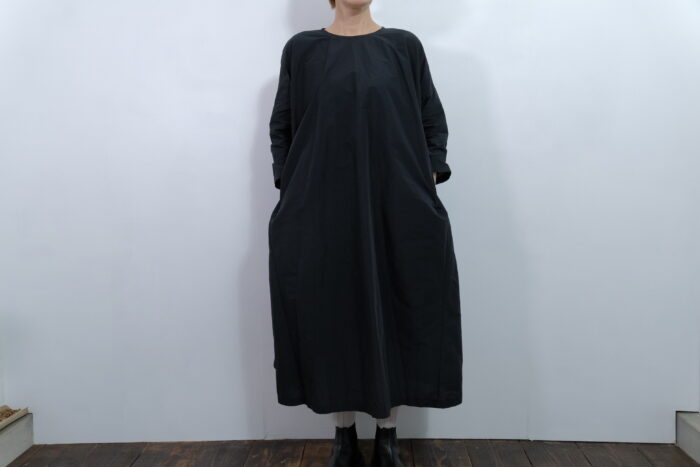 No.7921  TAFFETA PULLOVER DRESS  2-4月 1