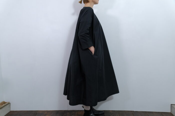 No.7921  TAFFETA PULLOVER DRESS  2-4月 2