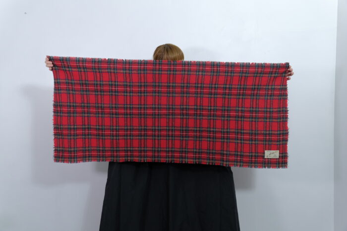 No.7845  WOOL TARTAN CHECK MUFFLER  Royal Stewart  1-3月 3