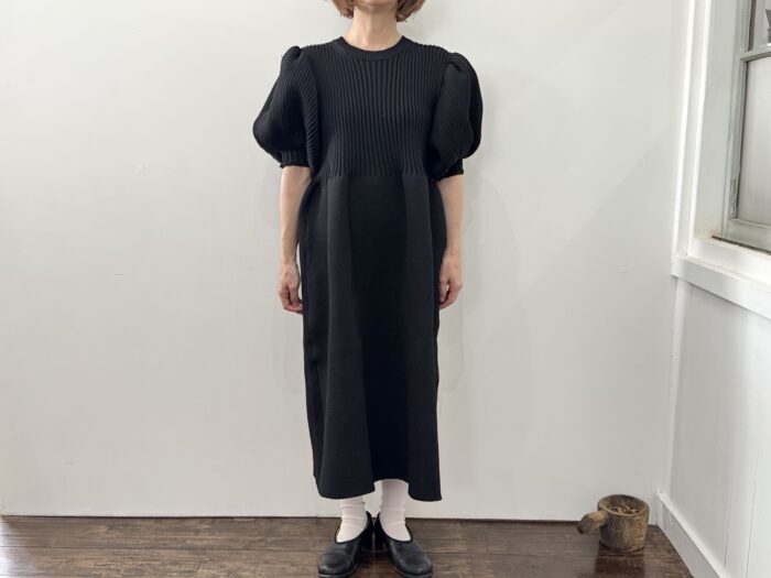 No.7995  LILIAN YARN PUFF SLEEVE DRESS black  2-4月 1