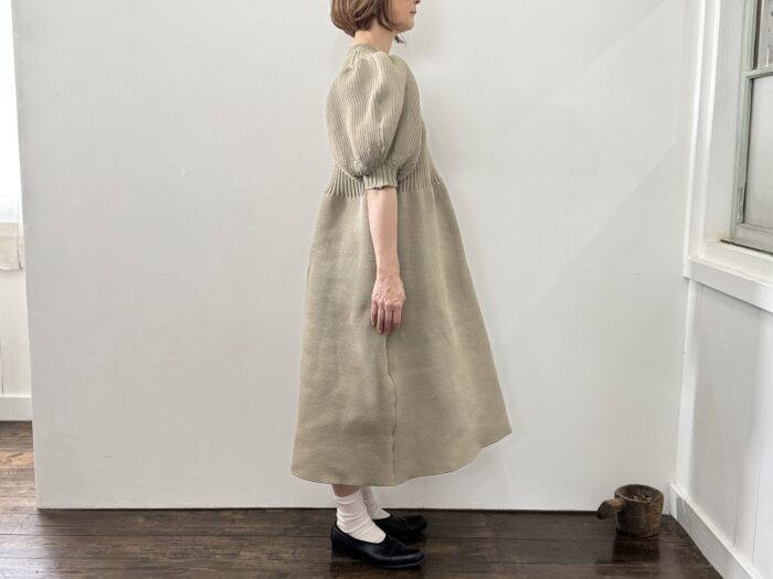 No.7995  LILIAN YARN PUFF SLEEVE DRESS beige  2-4月 2