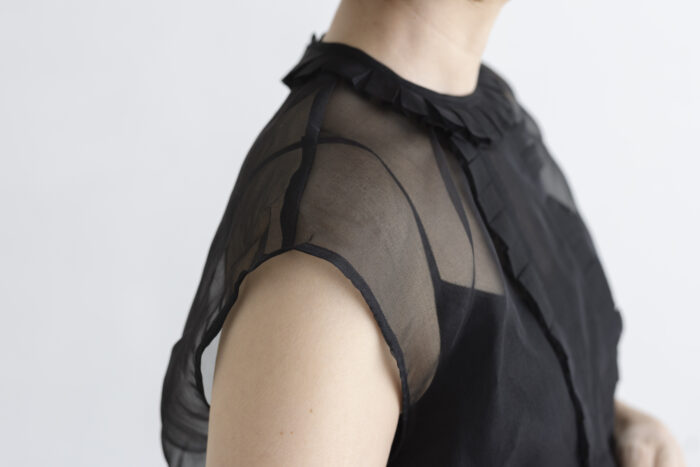 S.O PLEATS ARRANGEMENT BLOUSE 4