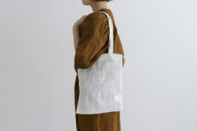 C.O LION EMBLEM PATTERN TOTE BAG 4