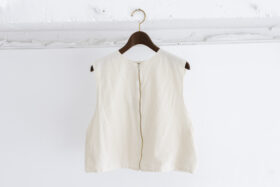 GARMENT DYE LAWN SHIRRING VEST 1