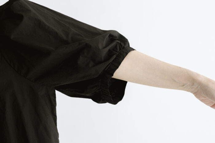G.D.T BIG BALLOON SLEEVE BLOUSE black 4