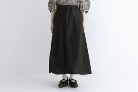 C/PE.T TUCK LONG SKIRT black 1