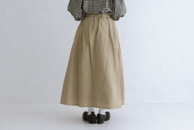 C/PE.T TUCK LONG SKIRT beige 3