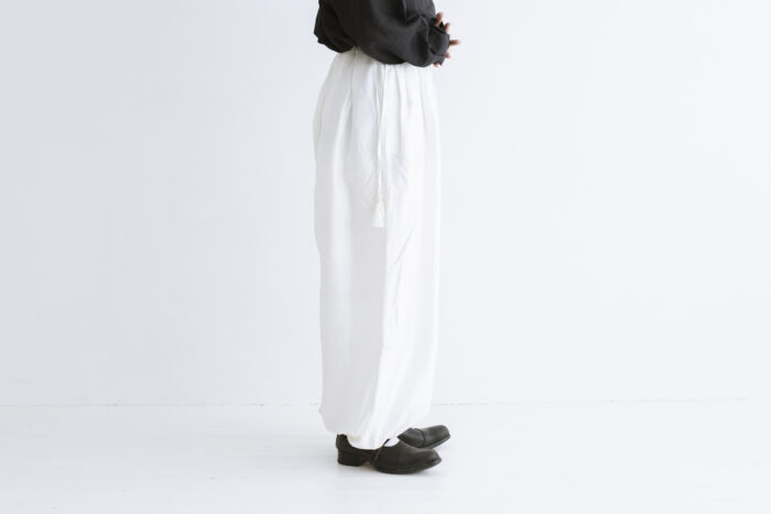 BN 2553 Tuck Gather Ballon PantsPants white 2