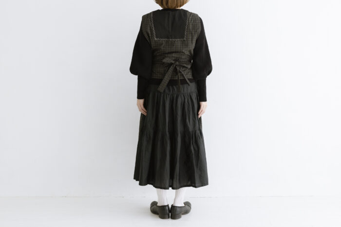 nolum apron block check black 4 nolum apron block check black 4