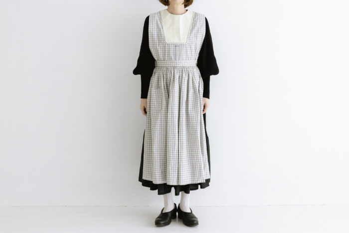 nolum apron block check white 1 nolum apron block check white 1