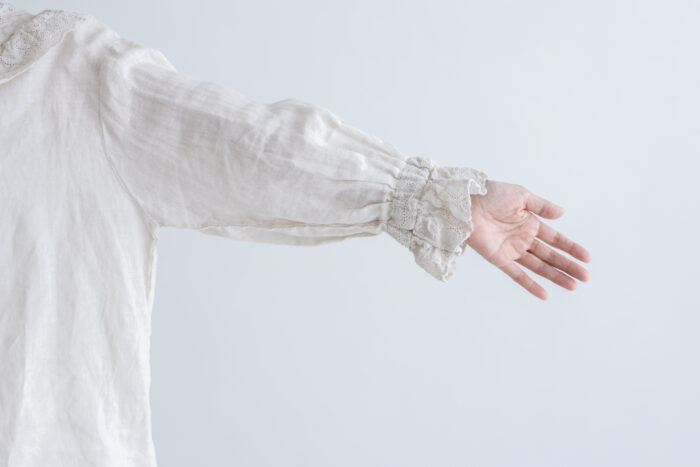 予約 G1160 ameri ANTIQUE FRILL BLOUSE royal white 3月初〜4月初 4 予約 G1160 ameri ANTIQUE FRILL BLOUSE royal white 3月初〜4月初 4