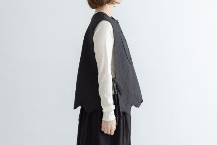予約 G1150 ANTIQUE SCALLOPPED QUILT GILET black 2月中〜3月中 2