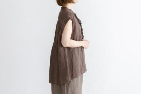 予約 R360 LINEN FRILL NO SLEEVE BLOUSE brown  4月末〜5月末 2
