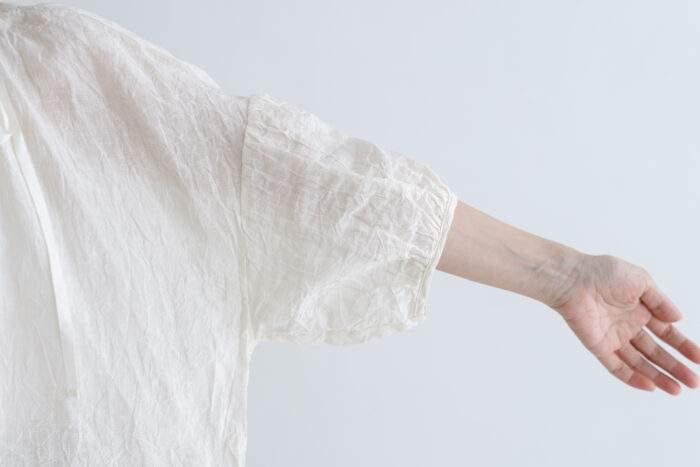 予約 R368 WRINKLE STRING BLOUSE off natural 5月末〜6月末 5