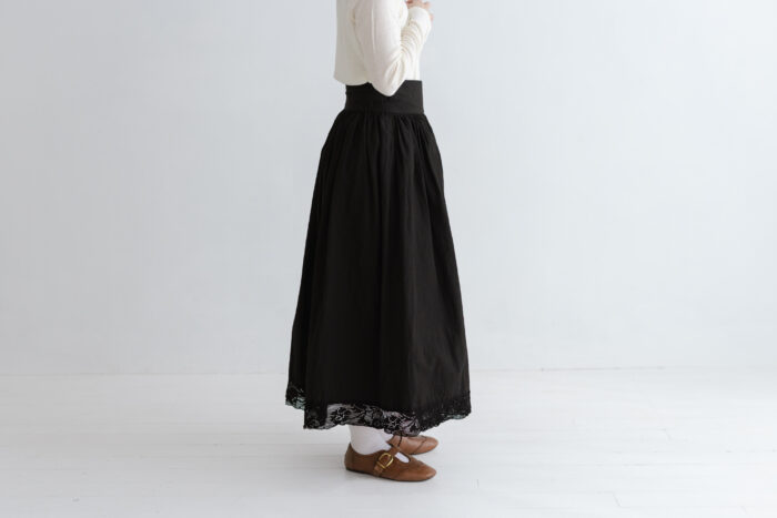 予約 R340 HEM LACE OVERWRAPED SKIRT black  2月中〜3月中 2